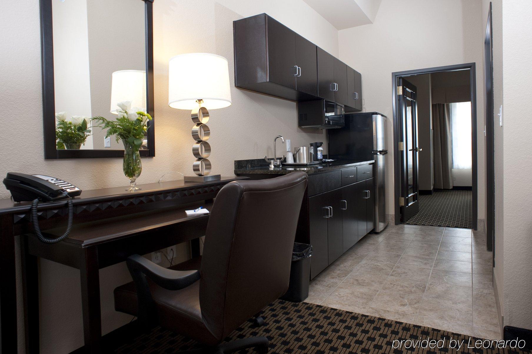 Holiday Inn Express & Suites - Green Bay East By Ihg Habitación foto