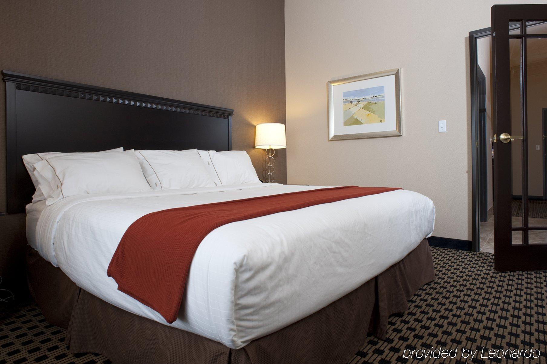 Holiday Inn Express & Suites - Green Bay East By Ihg Habitación foto